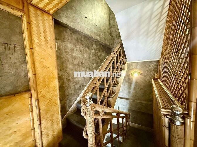 Cho thuê nguyên căn 3 tầng Hoàng Diệu