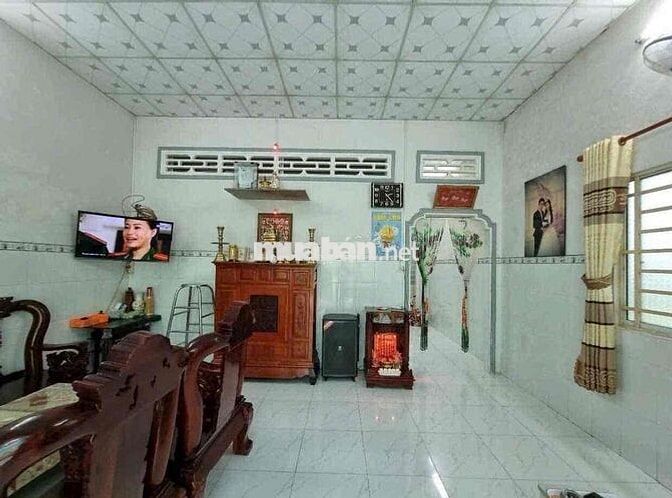 CẦN BÁN LẠI NHÀ CẤP 4 SẠCH ĐANG Ở GIÁ THANH LÝ