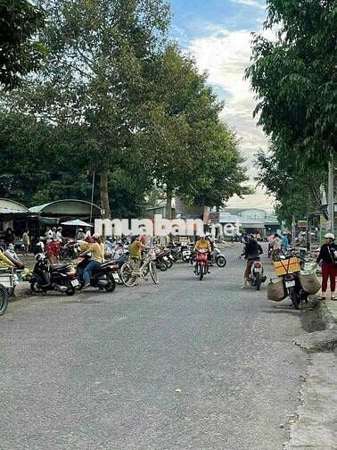 CẦN BÁN LẠI NHÀ CẤP 4 SẠCH ĐANG Ở GIÁ THANH LÝ