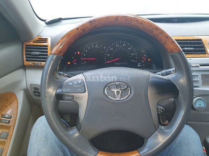 Công ty Cổ phần Lương thực Đông Bắc Thanh lý xe ô tô của Công ty