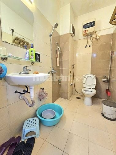 Hoàng quốc Việt 37m2*5T, cách ô tô 25m, nhà đẹp, dân trí cao, 7.5 tỷ