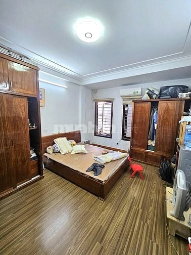 Hoàng quốc Việt 37m2*5T, cách ô tô 25m, nhà đẹp, dân trí cao, 7.5 tỷ