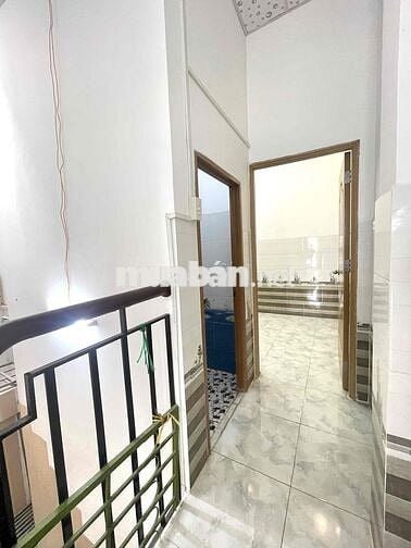 Nhà Trệt lầu 3pn 2wc hẻm Nguyễn Đệ rộng 100m2