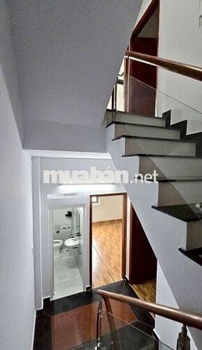 Cho thuê nhà phố 6pn 4wc, hẻm xe tải cụt ngắn, Quang Trung p8 Gò vấp