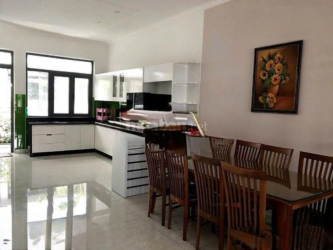 Cho thuê nhà mặt tiền đường số 37(khu Citi Bella2),P.cát Lái, Q.2 giá 