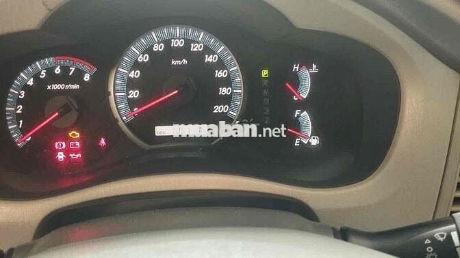 Toyota Innova 2014 V - 90000 km