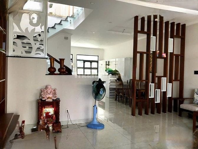 Cho thuê nhà mặt tiền đường số 37(khu Citi Bella2),P.cát Lái, Q.2 giá 
