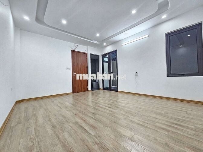 🏠Nhà đẹp mới tinh - sân cổng riêng - nội thất đầy đủ ở Bát Khối