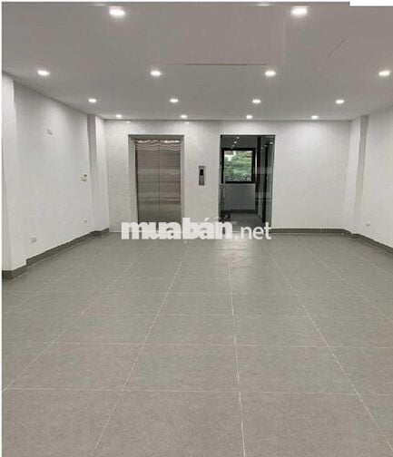Cho thuê căn nhà 70m2 xây 7 tầng tại phố Nguyên Khang - Cầu Giấy