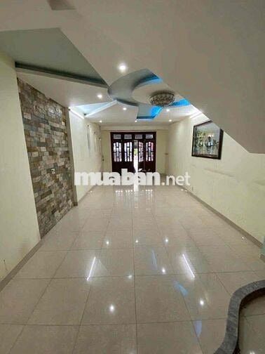 NHÀ 2 LẦU ĐƯỜNG OTO THÔNG SẴN MÁY LẠNH . PHÙ HỢP DẠY HỌC VĂN PHÒNG.