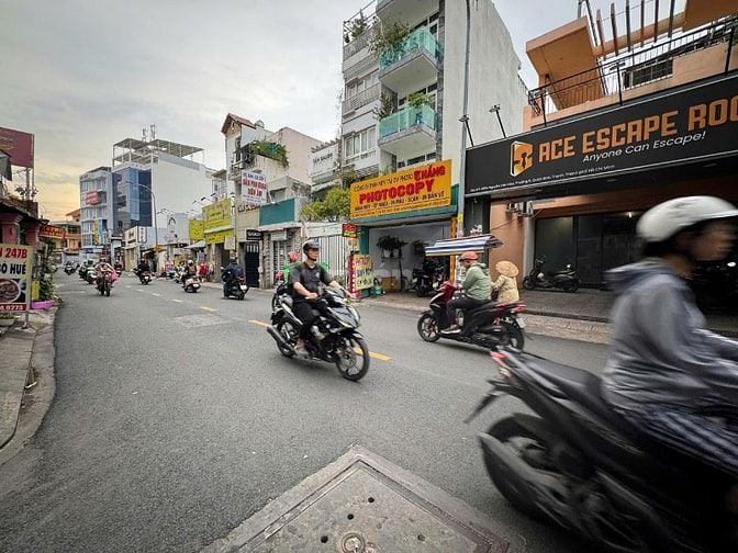 Bán Nhà Đường Huyết Mạch Quận Bình Thạnh ~  SIÊU PHẨM