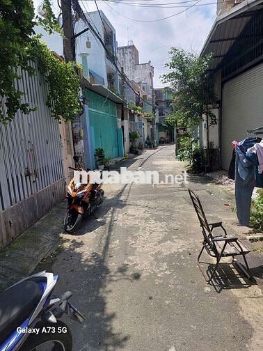 NHÀ HẺM XE HƠI KHU VỰC AN NINH  GẦN TRƯỜNG CHINH GIÁP TÂN BÌNH