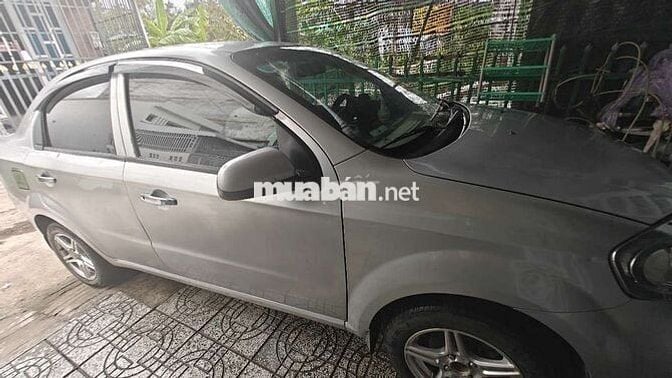 Cần tiền nên bán gentra 2010 hơn 110000 km