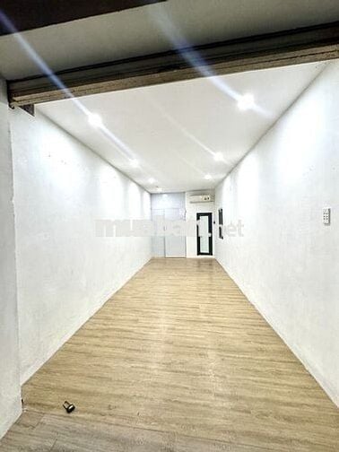 CHO THUÊ NHÀ MẶT TIỀN - ĐƯỜNG NGÔ QUYỀN, Q.SƠN TRÀ 40m2, TP. ĐÀ NẴNG.