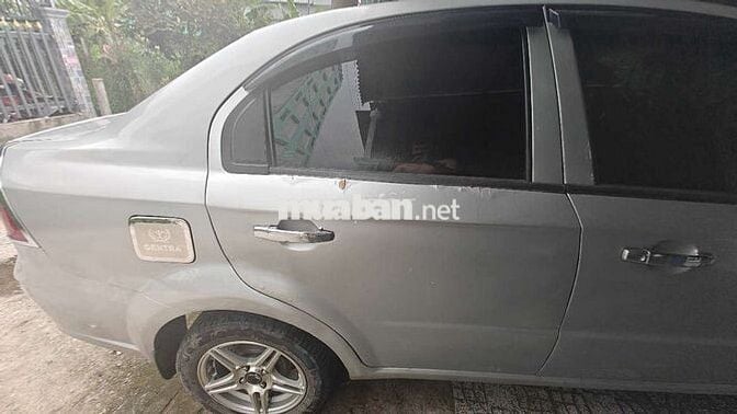 Cần tiền nên bán gentra 2010 hơn 110000 km