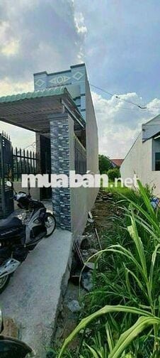 Nhà nhỏ xinh 480tr TL, mặt tiền Bàu Sen, Hòa Khánh Đông, Long An