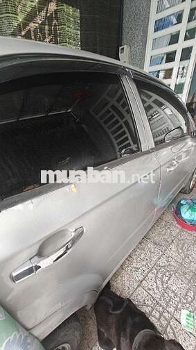Cần tiền nên bán gentra 2010 hơn 110000 km