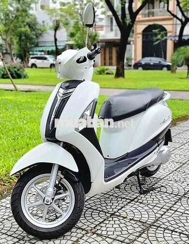 Lên đời xe cần bán . Grande 2016