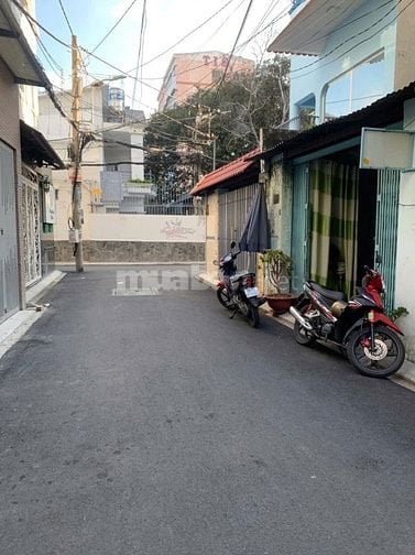 GẦN MẶT TIỀN ĐẶNG VĂN NGỮ, XE HƠI VÔ NHÀ, 4,2x16m, 12,5 Tỷ 