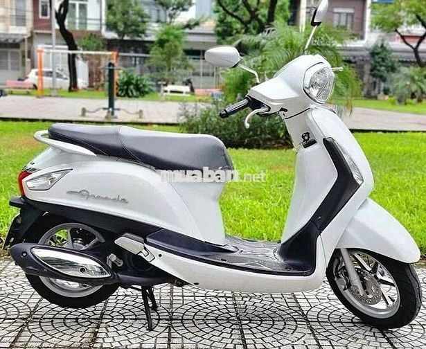 Lên đời xe cần bán . Grande 2016