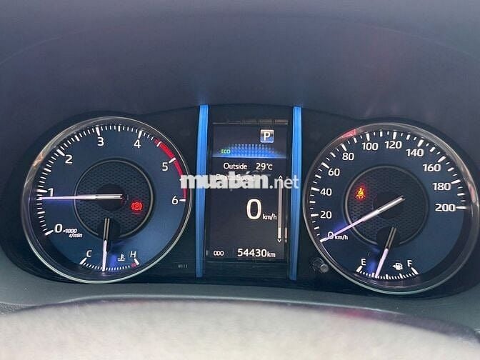 Fortuner Dầu Tự Động 2022 - 54.416 km - Còn Giảm