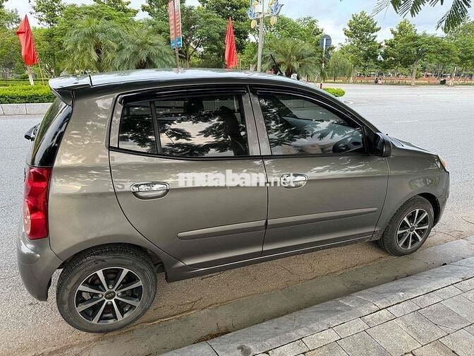Kia Morning 2010 Van 1.0 AT - 123 km