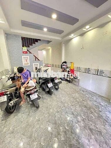 NHÀ ĐẸP BTCT 3 TẦNG – NGAY AEON TÂN PHÚ – HẺM XE HƠI NÉ NHAU - 54M²