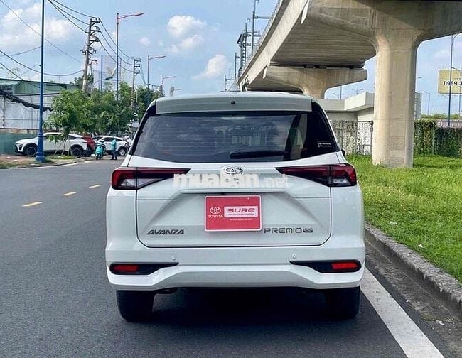 Toyota Avanza Premio 2022 CVT - 60600 km