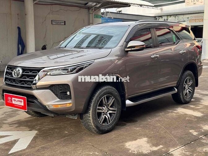 Bán Fortuner dầu tự động 2022 sơn rin 100% xe đẹp