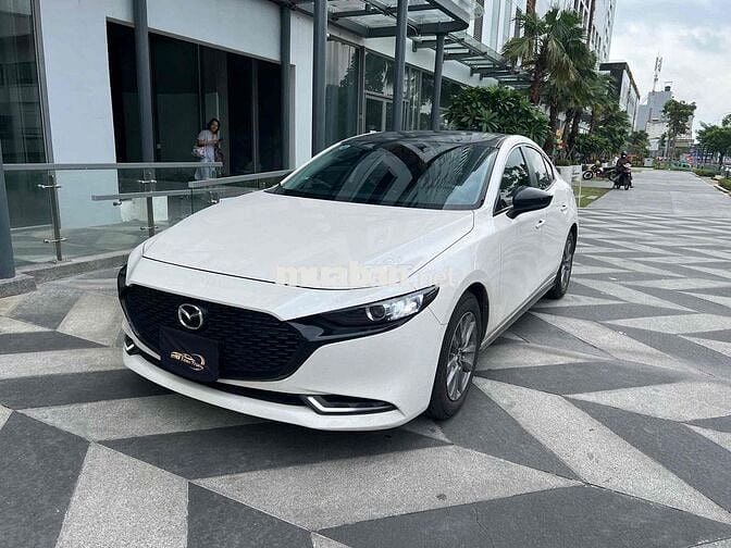Mazda 3 2020 1.5L Luxury - 90000 km