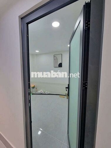 Cho thuê nhà mới sẵn máy lạnh. Hẻm sạch sẽ an ninh chỉ 7đ tháng