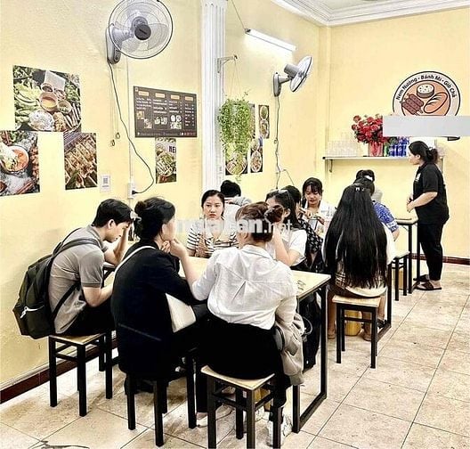 Sang quán ăn Mặt tiền lớn,90m2 NQB, p13,Tân Bình, 9 triệu, đông dân