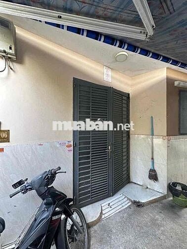bán nhà trung tâp thành phố có sổ đỏ giá nhà 3 lá