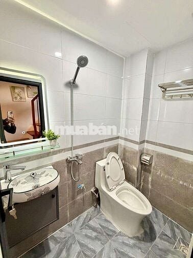 Nhà ngõ Văn Chương, diện tích 12/16m2, 4 tầng, gúa 4,25 tỷ