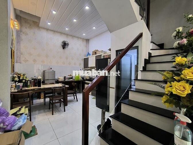4 TẦNG 52M2 - HXH P14 GÒ VẤP VÀI BƯỚC RA MẶT TIỀN - NGANG 4M VUÔNG ĐÉT