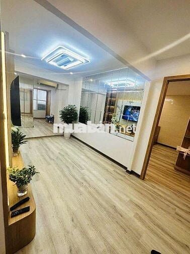 Căn hộ tập thể thanh xuân nam hàng xóm cc h10. 3 ngủ ở ngay.