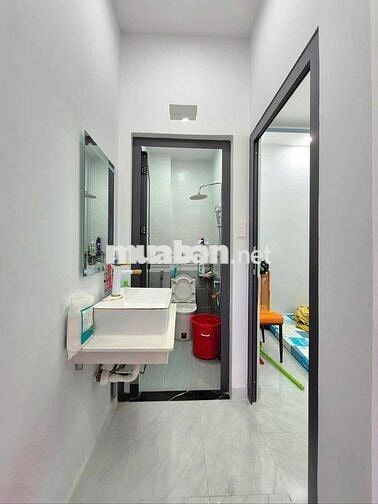 Chủ nợ bán nhà mặt tiền 5x19m gần cầu chợ đệm giá 1Tỷ 070