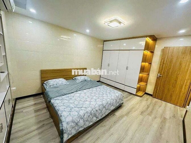 Căn hộ tập thể thanh xuân nam hàng xóm cc h10. 3 ngủ ở ngay.