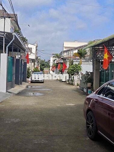 Nhà Thuê Full nội thất 3pn, Sân oto Mai Hắc Đế