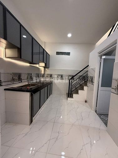 Bán  gấp căn nhà 1t1l ngay KDC Hương Lộ 5  Giá 980triệu