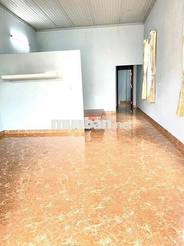 Căn Nhà thuê Sân Oto chưa qua vành đai Phạm Ngũ Lão