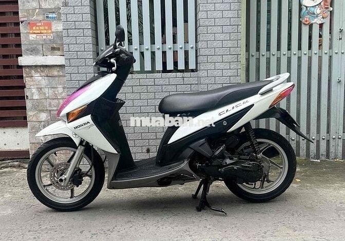 Click đẹp, máy êm thì thầm bao vọt