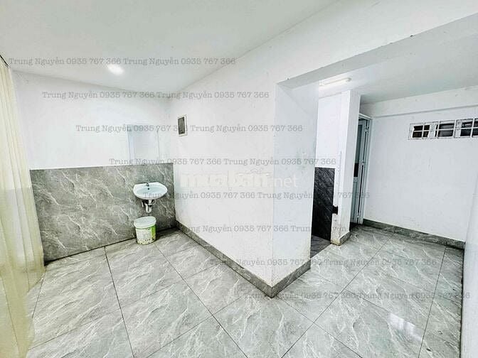 CHO THUÊ NHÀ - MẶT TIỀN ĐƯỜNG Y JUT - OTO ĐỂ THOẢI MÁI 5-10 XE