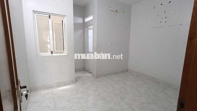 Cho thuê nhà trống, rộng rãi, 3pn3wc, hxh Đường Nguyễn Văn khối p8 GV