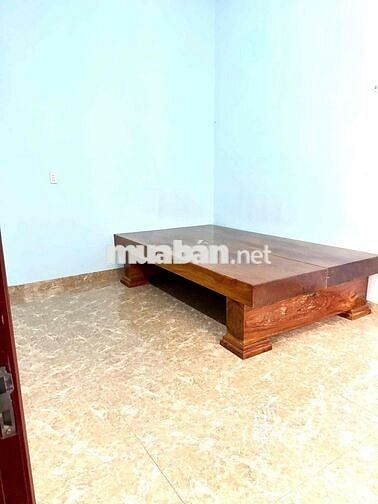 Căn Nhà thuê Sân Oto chưa qua vành đai Phạm Ngũ Lão