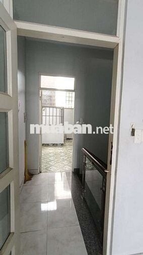 Cho thuê nhà trống, rộng rãi, 3pn3wc, hxh Đường Nguyễn Văn khối p8 GV