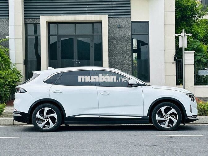 VinFast VF8 Eco AWD 2023 - 745 Triệu
