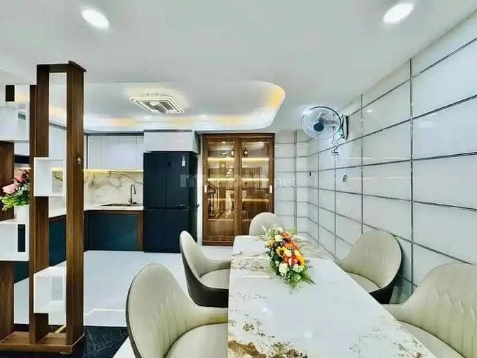 Nợ bán gấp nhà dưới 4ty TL  DT 68m2 Hiệp phú Quận 9 hẻm rộng shr