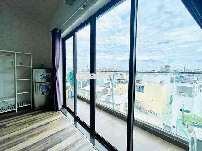 TRỐNG SẴN CĂN HỘ DUPLEX CÓ BAN CÔNG ĐÓN ÁNH NẮNG TỰ NHIÊN