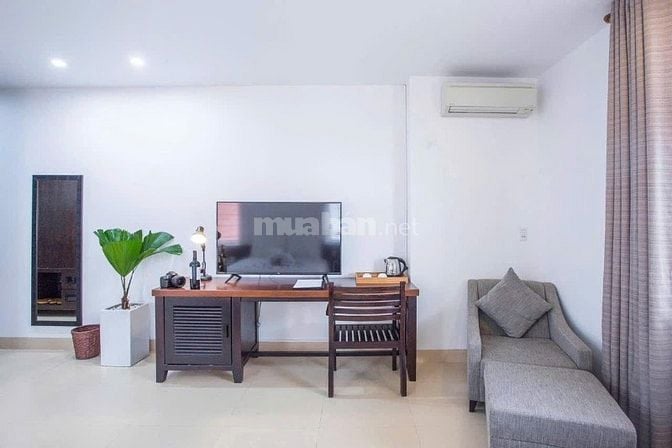 Cho thuê Villa gần biển Phạm Văn Đồng, Công viên biển Đông, DT 300 m2,